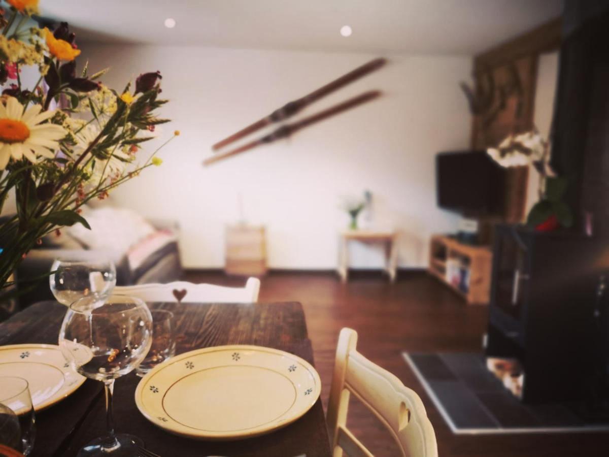 Urchige 2-Zimmerwohnung Matten  Extérieur photo